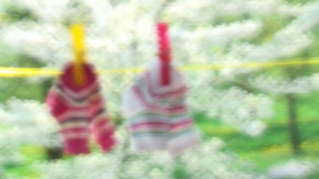 Babysocken auf W&auml;scheleine