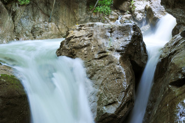 SlowWaterV