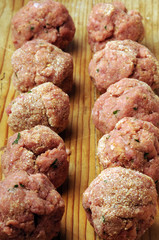 Polpette di carne crude