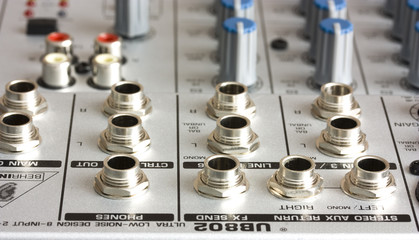audio mixer