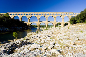 Roman aqueduct, Pont du Gard, Languedoc-Roussillon, France
