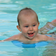 Fototapeta na wymiar Pływak Dziecko # 2