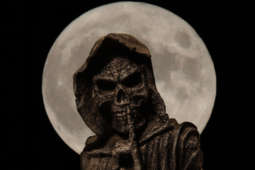 la mort sous la lune 3