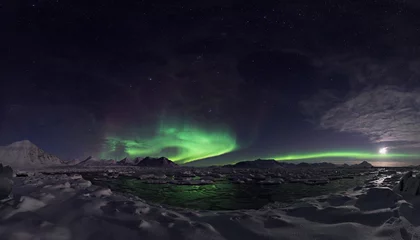 Fotobehang Noorderlicht, Spitsbergen © Incredible Arctic