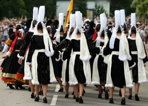 bigoudenne,bretagne,bigouden,coiffe,bretonne,finist&egrave;re
