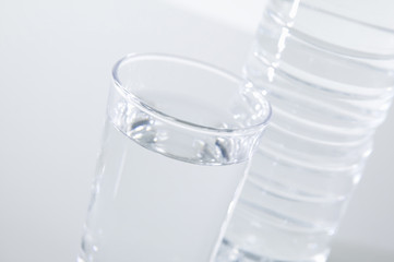 水