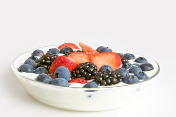 Nachspeise mit Beeren