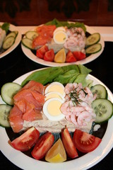 Salmon, shrimps, egg and vegetables