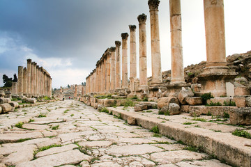 Säulen in den Ruinen der antiken Stadt Gerasa, Jordanien