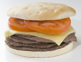 PAN CARNE TOMATE QUESO