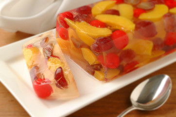 POSTRE DE JELATINA Y FRUTAS