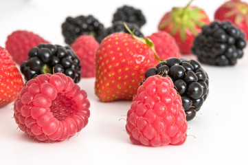Erdbeeren, Himbeeren und Brombeeren