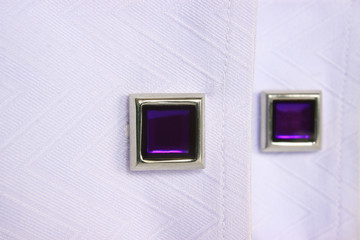 Two violet silver cuff links