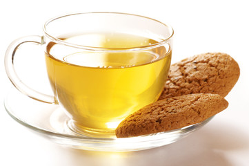 Green tea and oatmeal cookies
