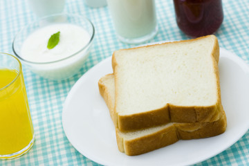 食パン