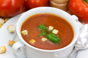 Tomaten-Krem-Suppe