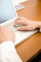 ノートパソコン