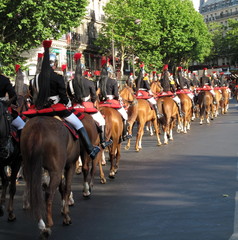 Gardes républicains à cheval, Place de la République. Paris - obrazy, fototapety, plakaty