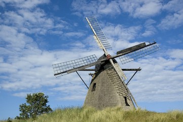 Fototapeta na wymiar Windmühle in Skagen