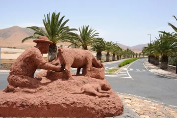 Fototapete Rund Sculpture in town Pajara, Canary Island Fuerteventura, Spain © philipus