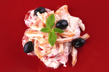 tomat salad with pepper and olives