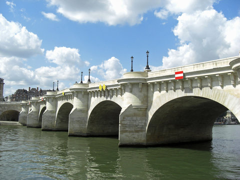 Paris pont Neuf