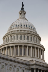 Fototapeta na wymiar Kopuła na Kapitolu w Waszyngtonie