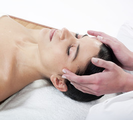 Fototapeta na wymiar massage facial