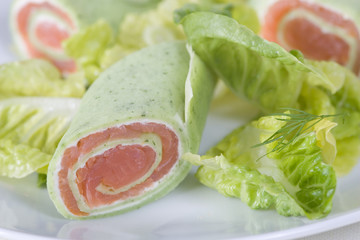 Gerollter Lachs