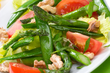 Asparagus salad