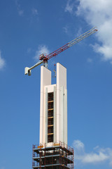 Campanile in costruzione