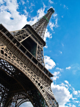 Eiffel Tower diagonal.