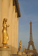 Palais de Chaillot mit Eiffelturm