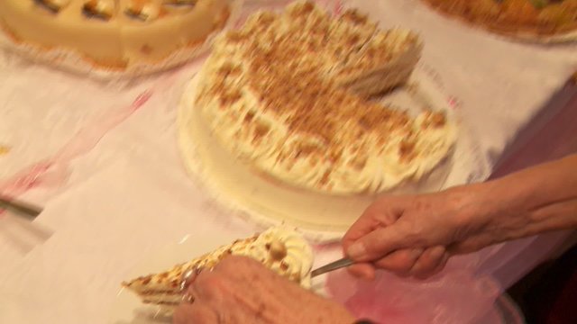 Torte nehmen