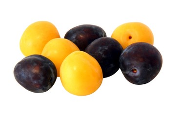 Gelbe und blaue Pflaumen