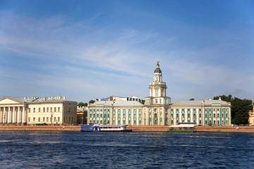 Fototapeta na wymiar The Kunstkamera museum across the Neva. Saint-Petersburg, Russia