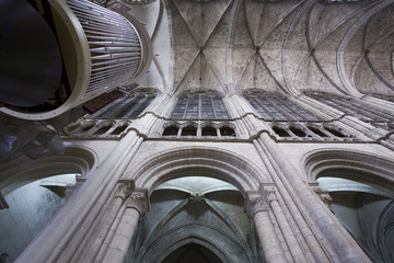 france; normandie; eure; evreux; cathédrâle :  orgue et plafond