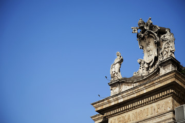 Fototapeta na wymiar Ancient Statue in St. Peter's Square.