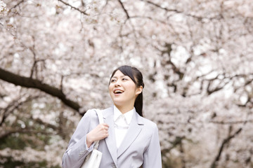 女性のビジネスイメージ