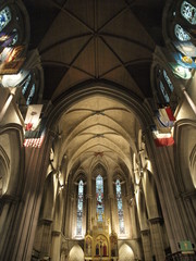 Fototapeta na wymiar Interior de la Catedral americana de Paris