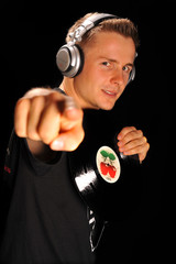 DJ