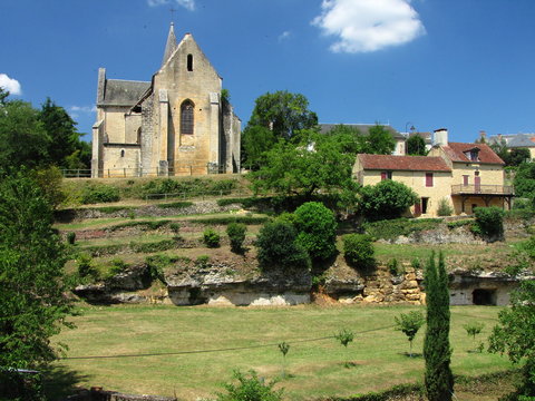 Salignac et son château ; Périgord, Limousin,
