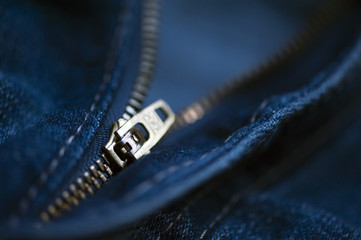Reissverschluss an Jeans
