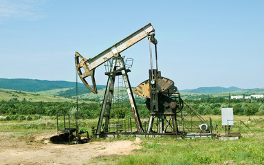 Fototapeta premium oil pump