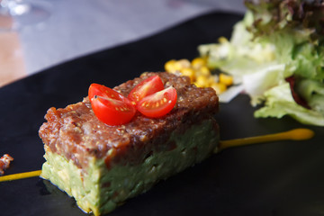 Guacamole and tuna starter