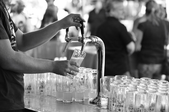 Bier zapfen