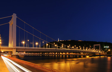 Fototapeta premium Budapest in night at the Danube