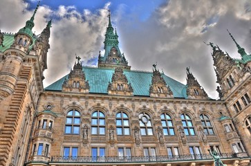 Fototapeta na wymiar Hamburh Rathaus