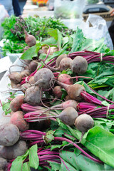 Whole Beets With Tops