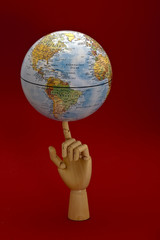 Die Welt auf einer Fingerspitze